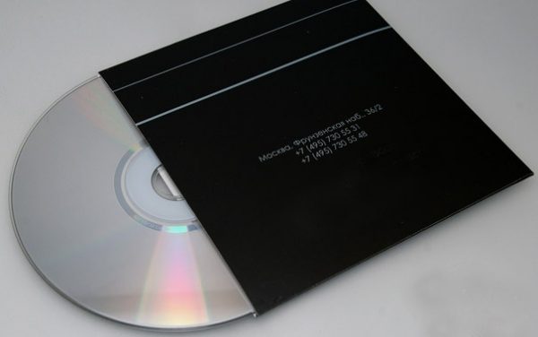 Установочный DVD-диск с руководством по установке маршрутизатора