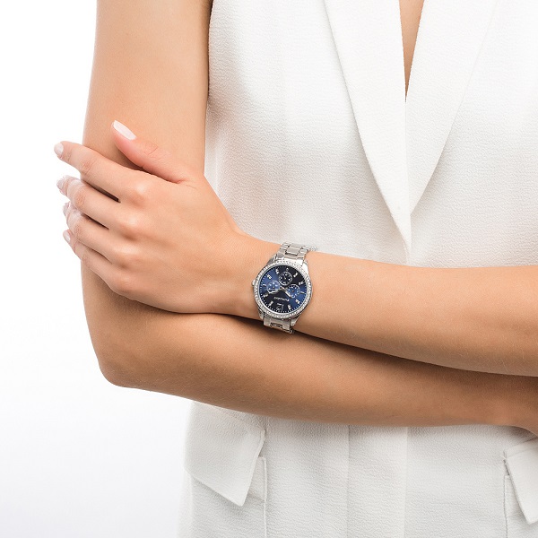 Женские часы с календарем на металлическом браслете санлайт