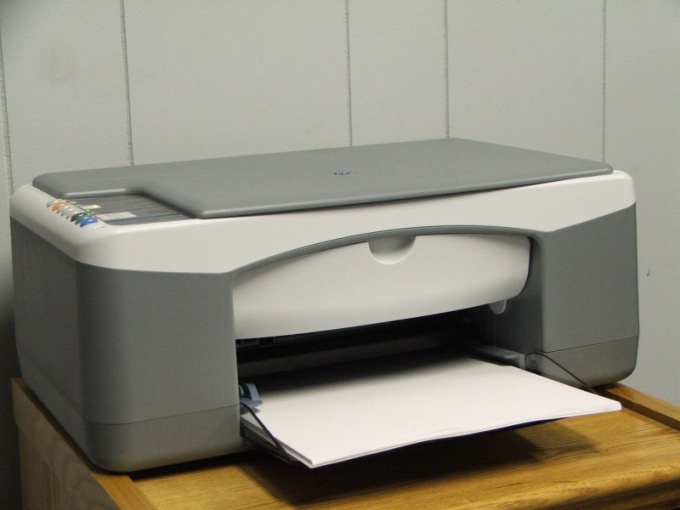 Чтобы настроить принтер для печати черным цветом
