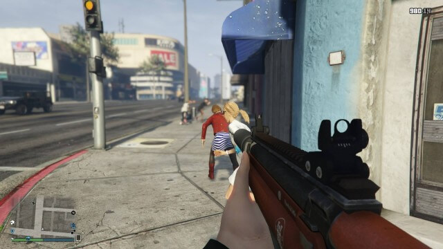 GTA 5 पर पसले व्यक्ति पर कैसे स्विच करें